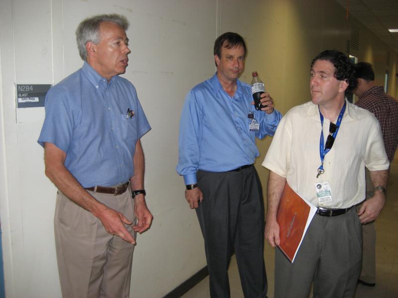 5332_Ken_Lehtonen_describing_GLAST_mission_ops_center2.jpg