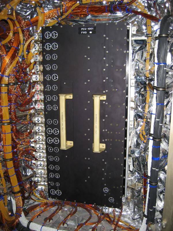 5430_Neil_by_demonstration_of_astronaut_repair_for_HST_2.jpg